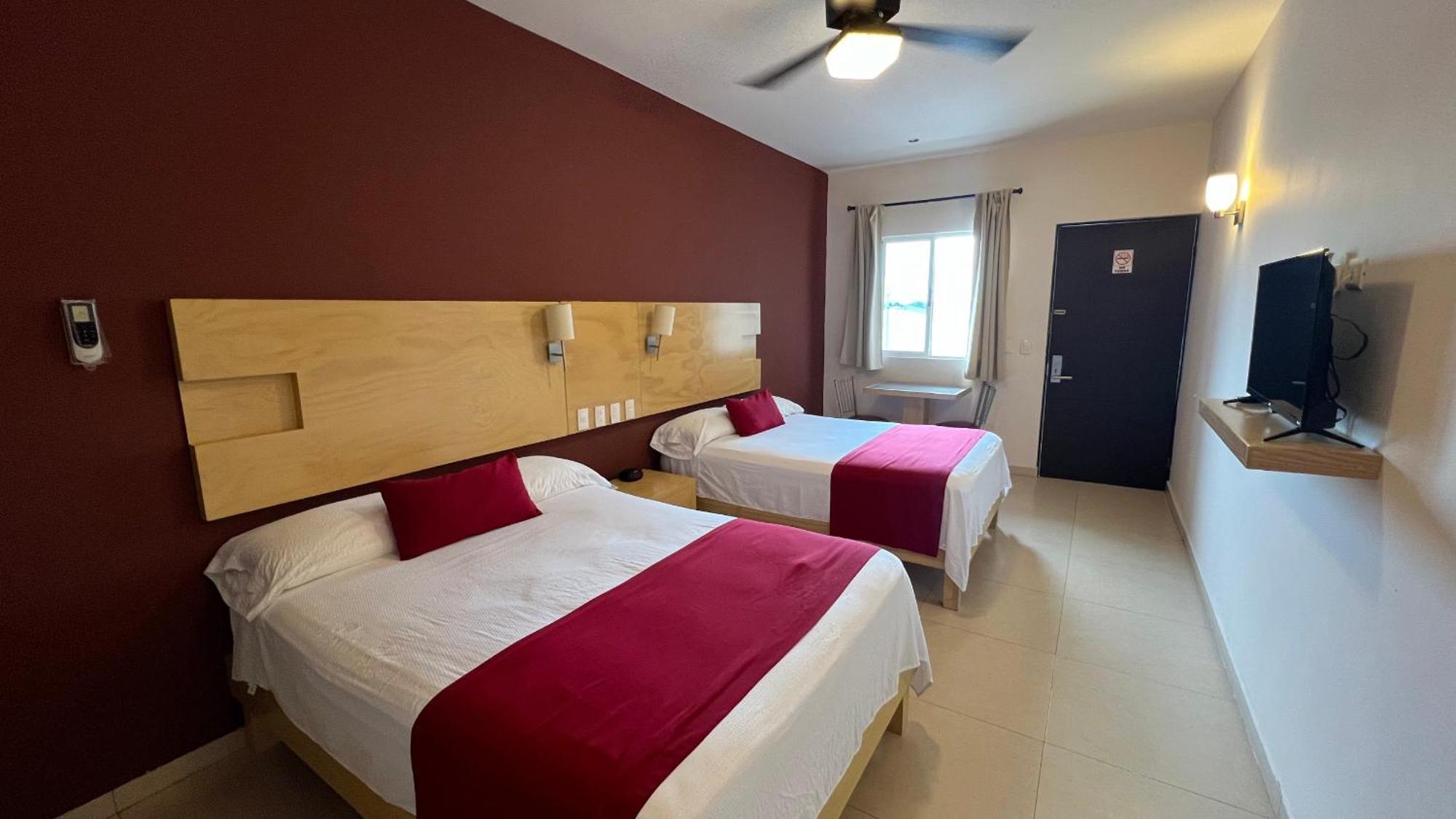 Nova Hotel Cadereyta Jimenez Exterior photo