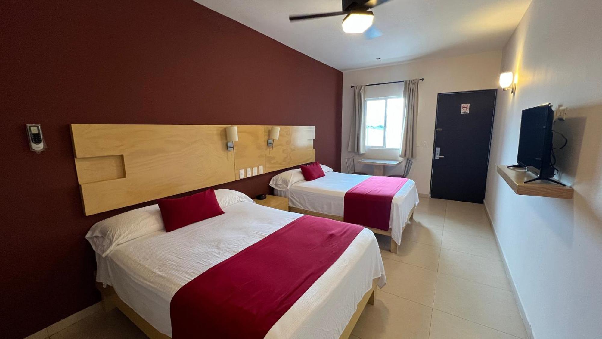 Nova Hotel Cadereyta Jimenez Exterior photo