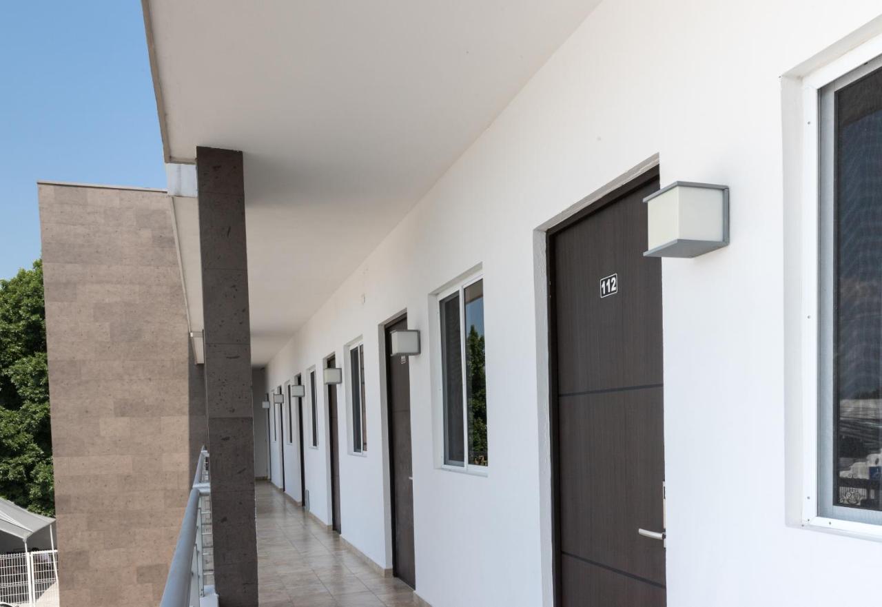 Nova Hotel Cadereyta Jimenez Exterior photo